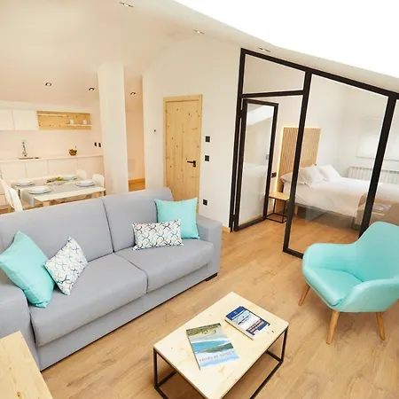 Apartamentos Arumes Do Mar E Montana - Viveiro Zewnętrze zdjęcie